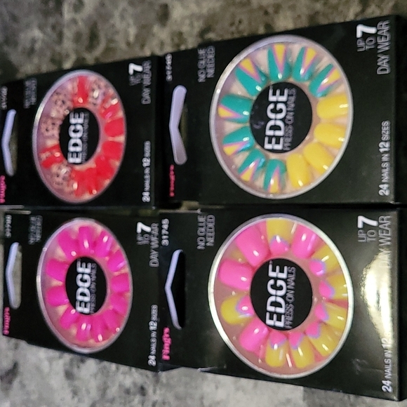 Fing'rs Edge Press-on nails - Picture 1 of 6